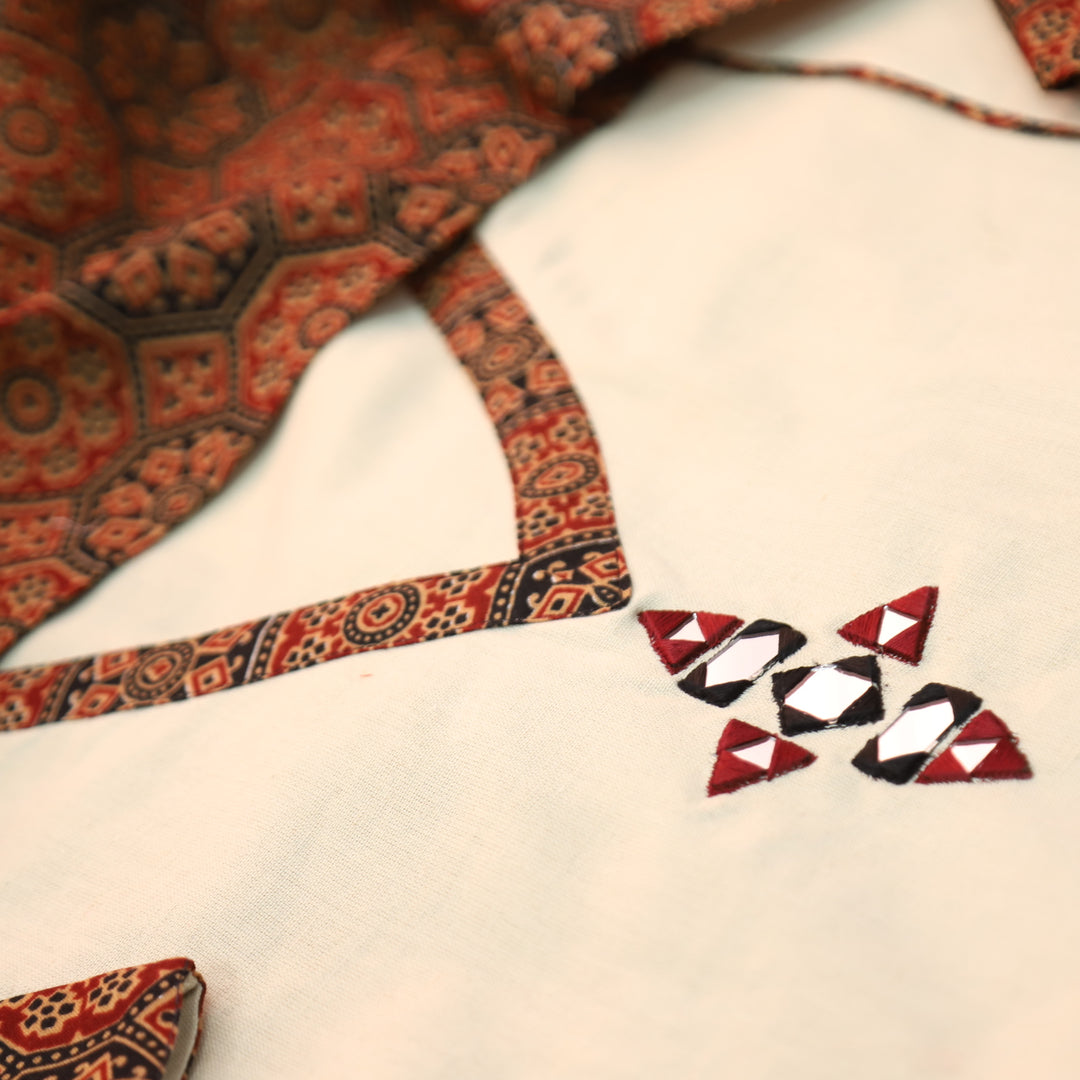 Srinagar Beige Unique Panel and Pocket style cotton set