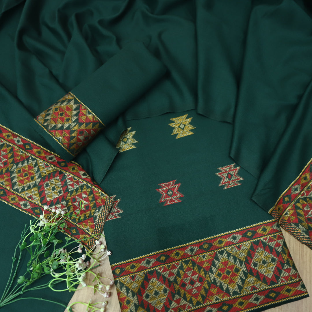 बेगमजान Dark Green Enhanced with Thread Weaved Hem Semi Pashmina Winter Set