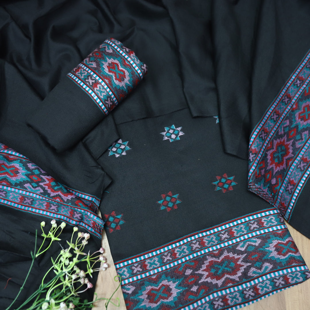 बेगमजान Night Black Enhanced with Thread Weaved Hem Semi Pashmina Winter Set