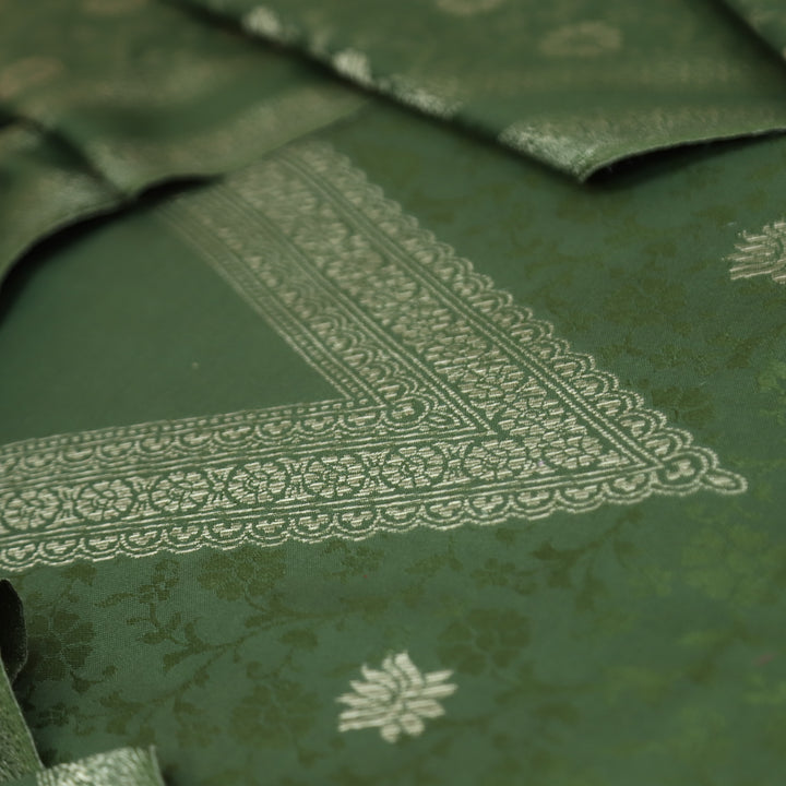 अनीत Sacramento Green All Over Zari Weaved in Semi Pashmina Winter Suit Set