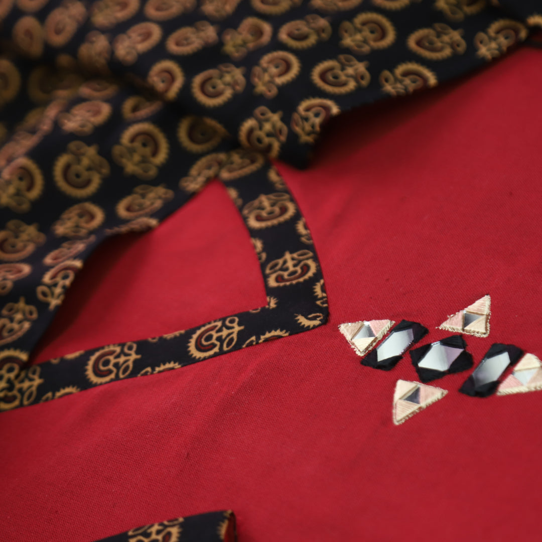 Srinagar Maroon Unique Panel and Pocket style cotton set