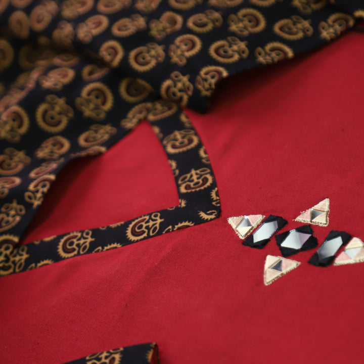 Srinagar Maroon Unique Panel and Pocket style cotton set