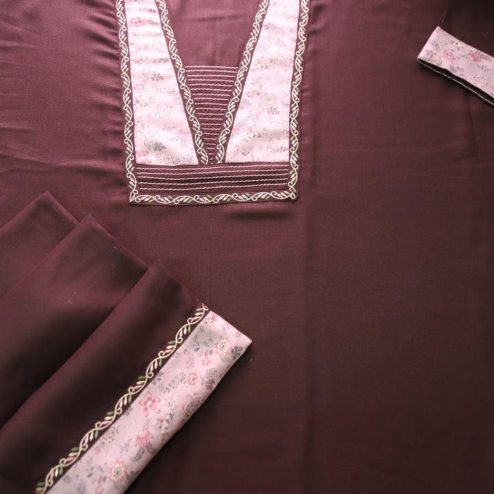 निहारिका Choco Brown Floral Print Yoke with Embroidered Work Semi Pashmina 2 Piece Set
