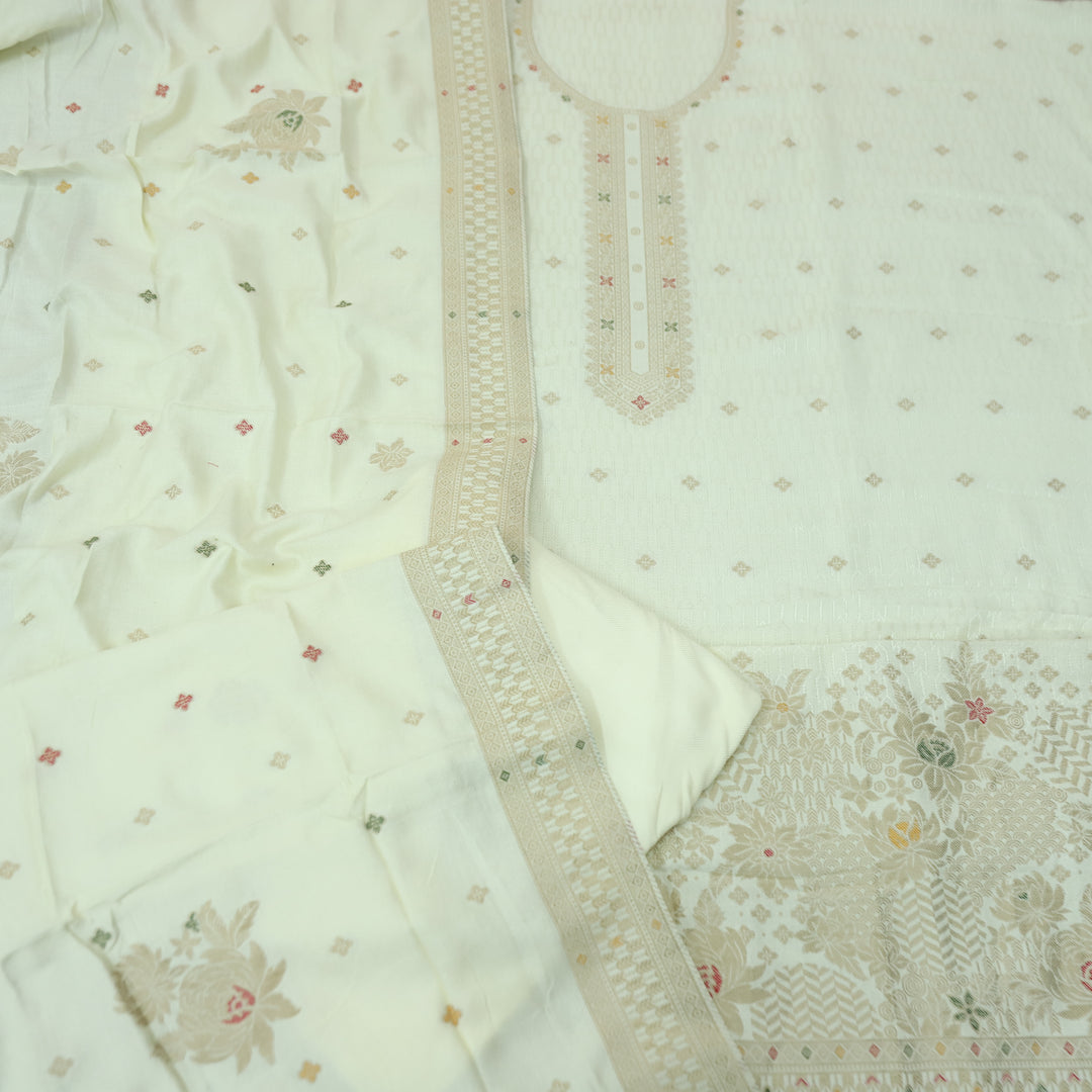 ईशानी Pearl White Balanced by All Over Zari Weaved Work Semi Pashmina Winter Set