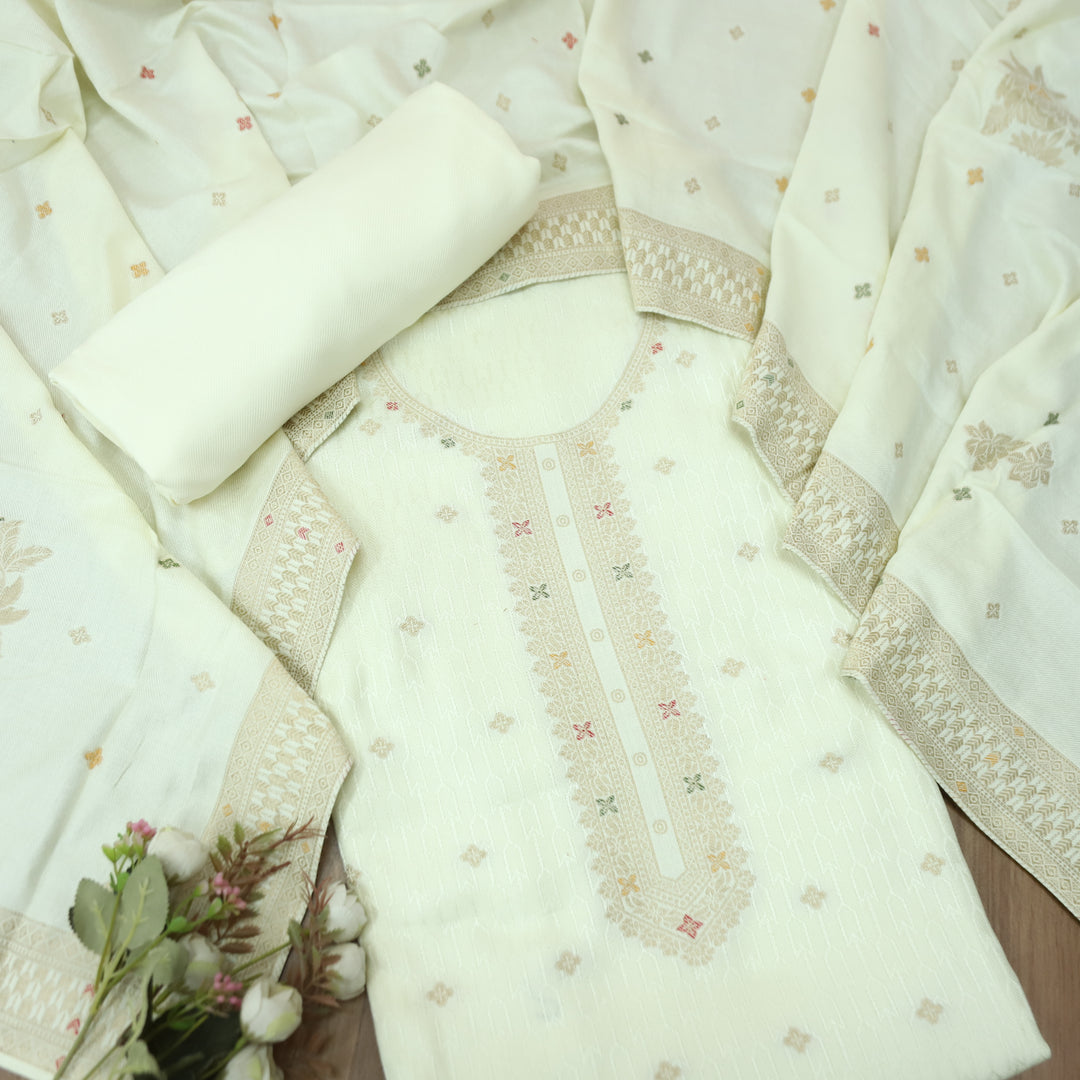 ईशानी Pearl White Balanced by All Over Zari Weaved Work Semi Pashmina Winter Set