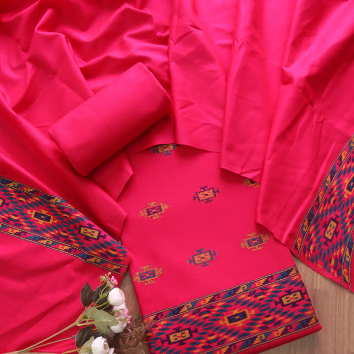 Kranti Magenta Pink Kullu Thread Weaved Hem Semi Pashmina Winter Suit Set