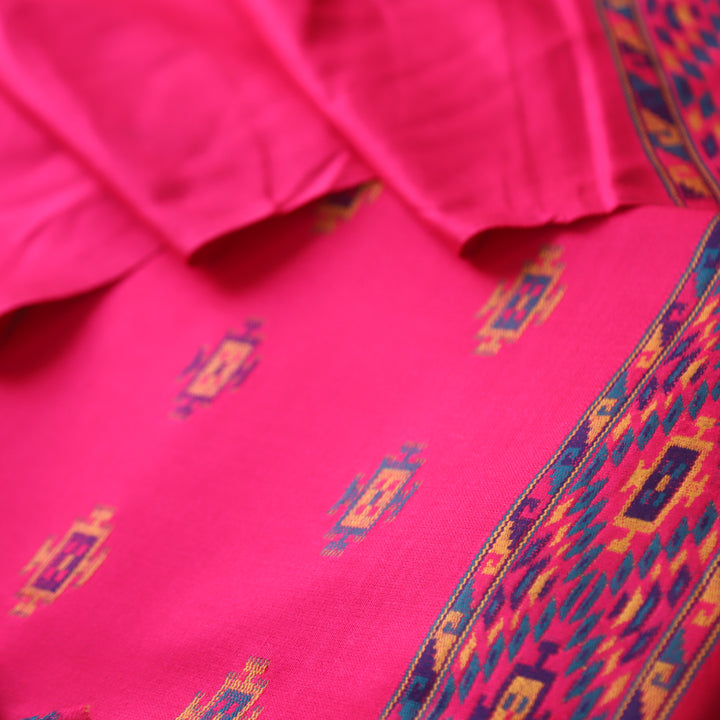 Kranti Magenta Pink Kullu Thread Weaved Hem Semi Pashmina Winter Suit Set