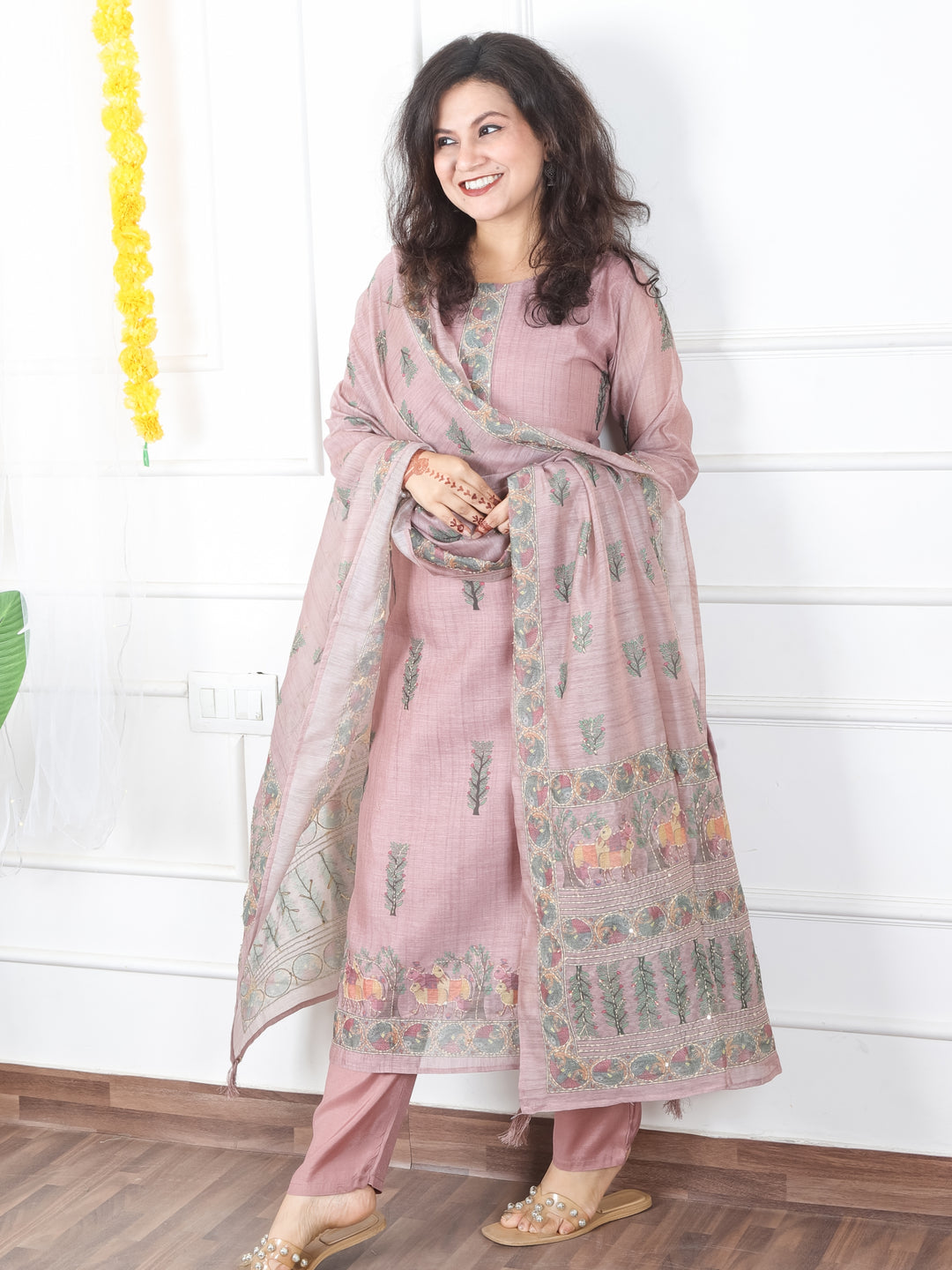 Kavish Soft Mauve Printed Hem with Kantha Work Detailing Chanderi 3 Piece Set