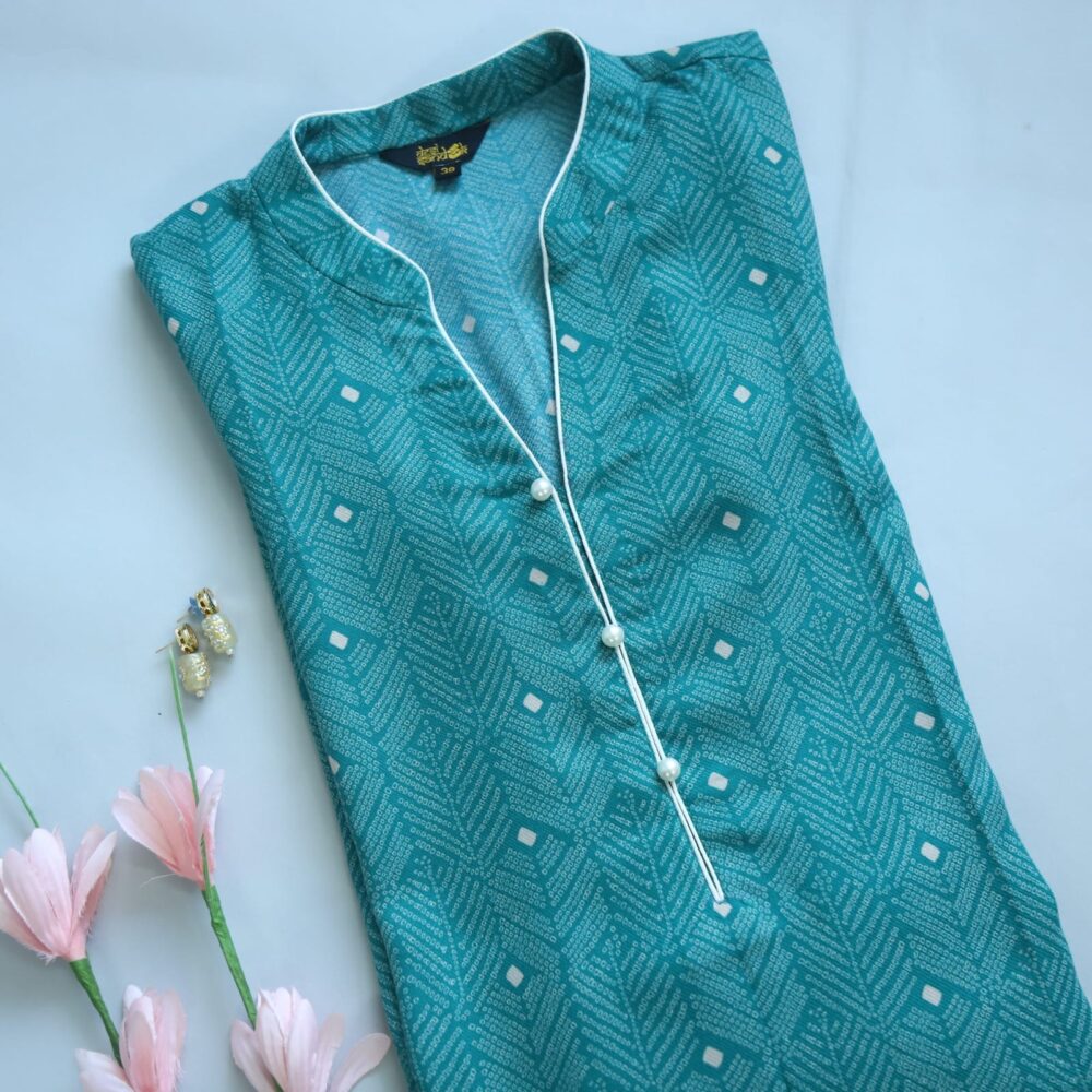 Pretty Pine Green Semi Pashmina Bandhani Printed kurti