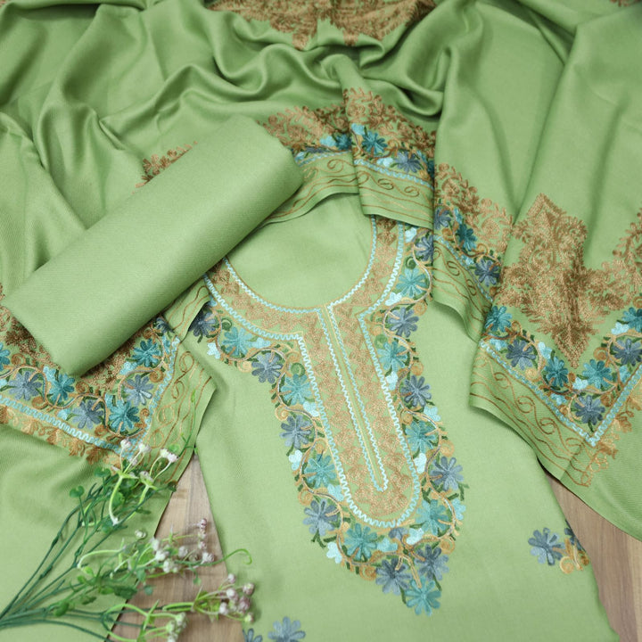 भानुशी Fern Green Elegant Woven Kashida Embroidery Semi Pashmina Winter Set