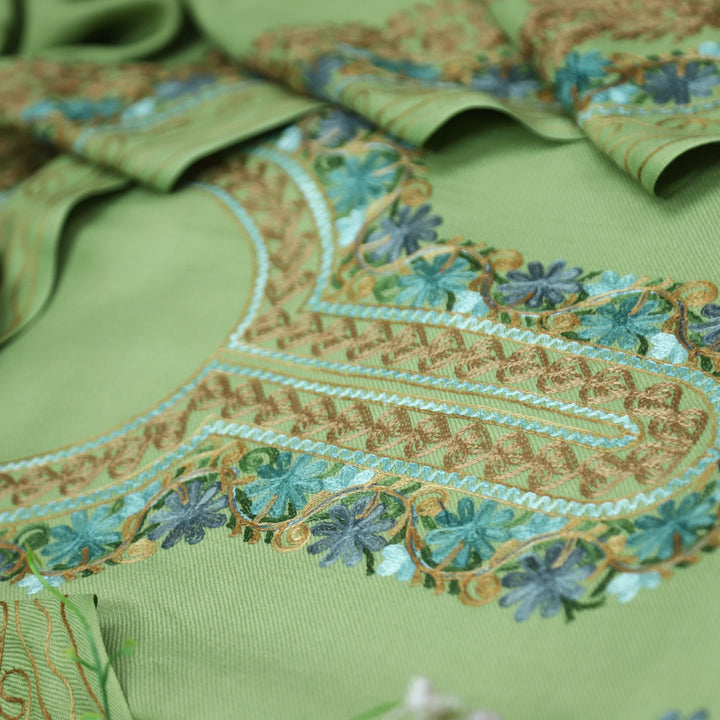 भानुशी Fern Green Elegant Woven Kashida Embroidery Semi Pashmina Winter Set