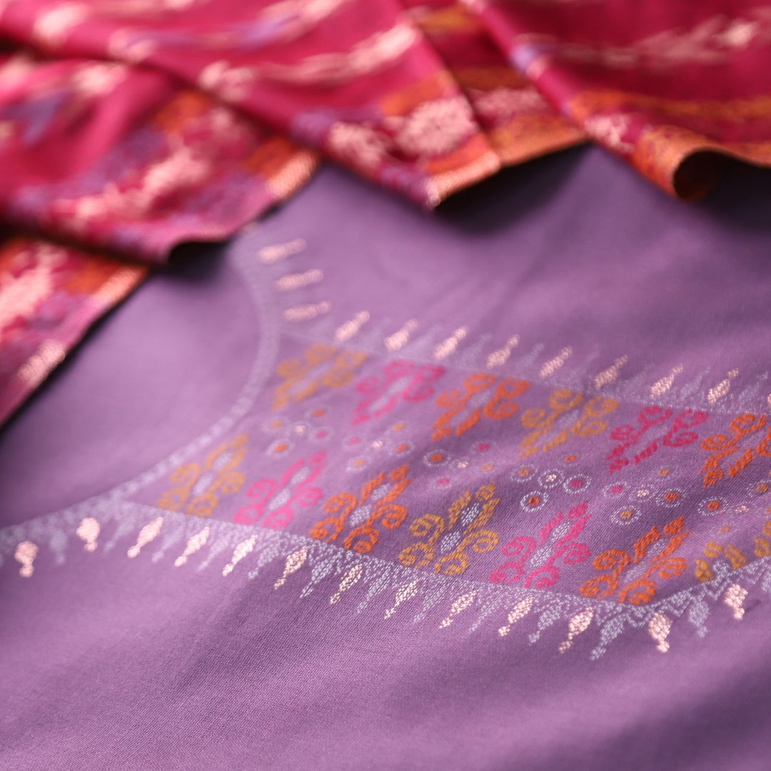इशानी Mauve Lilac Thread Weaved with Zari Work Semi Pashmina Winter Set
