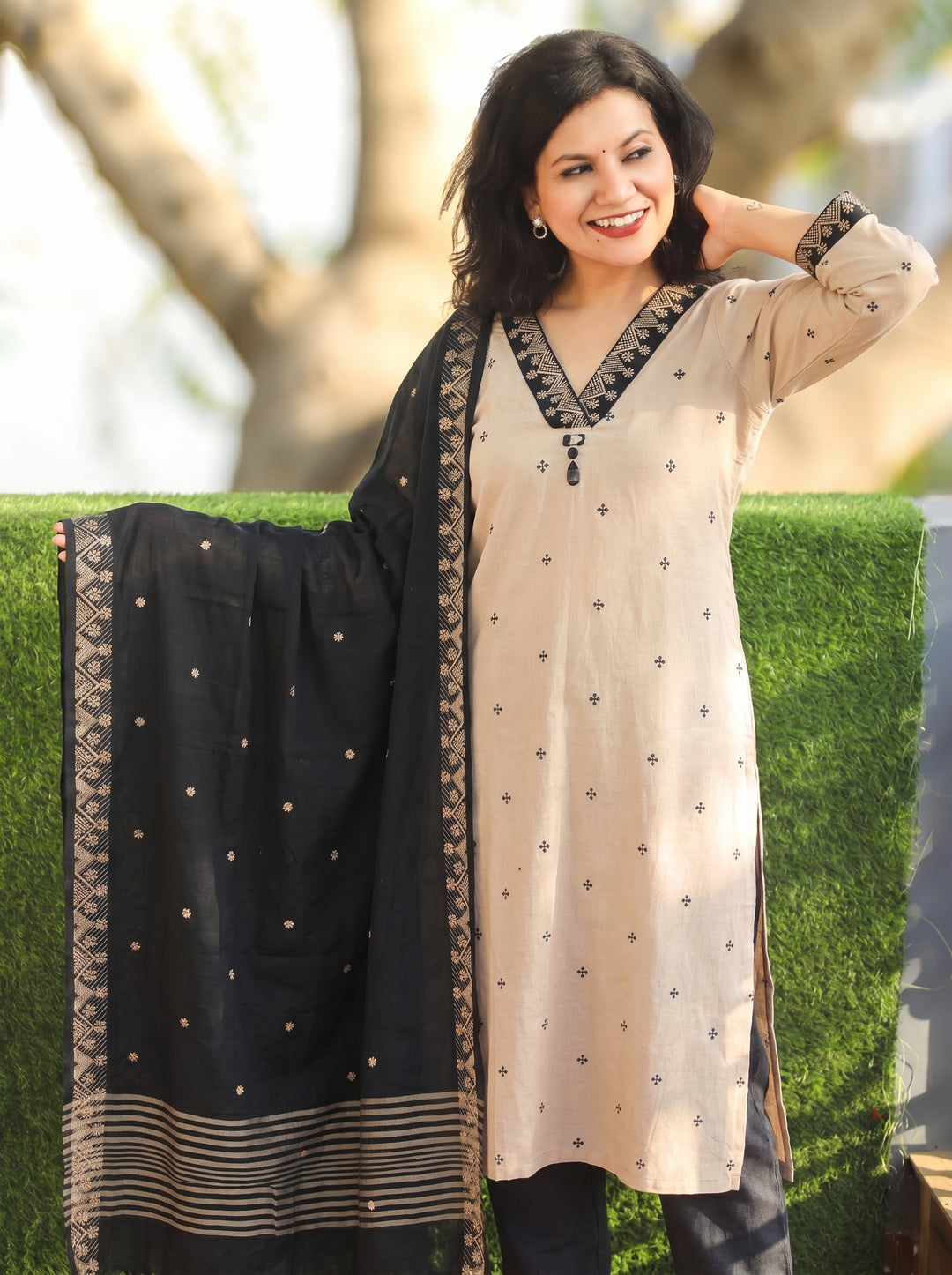 Emily Beige with Black Weaved South Cotton 3 Piece Set