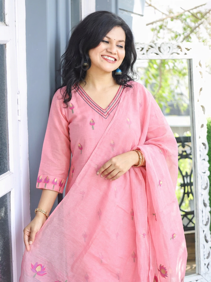 Roohi Pink Floral Jamdani Weaved 3 PIece Set