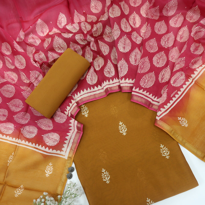 Mohataaz Medallion Yellow Printed Maheshwari Top With Dupatta Set