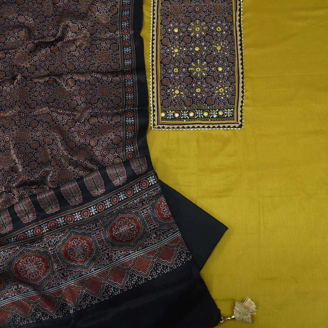 Ruhani Mustard Yellow Glazed Cotton Top With Mashru Stole Dupatta