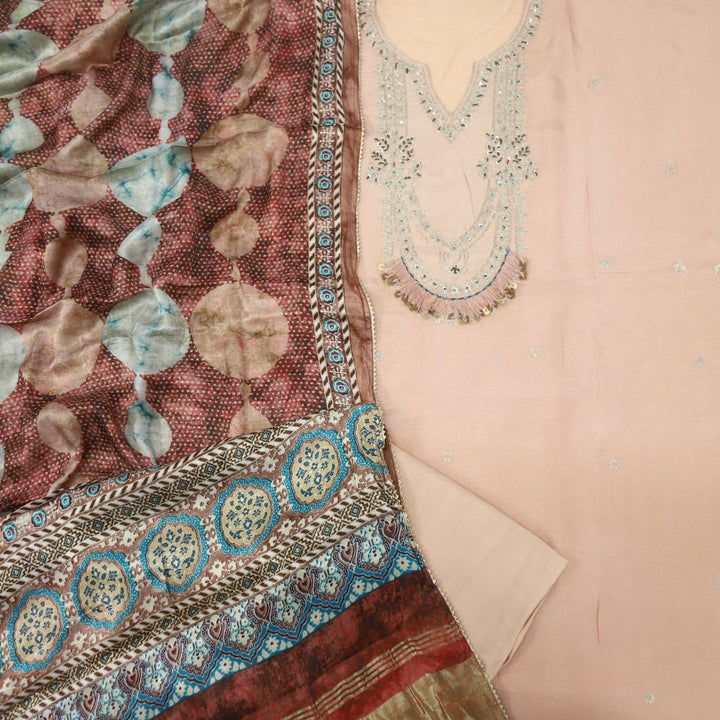 Gardish Baby Peach Embellished Dola Silk With Gaji Silk Dupatta