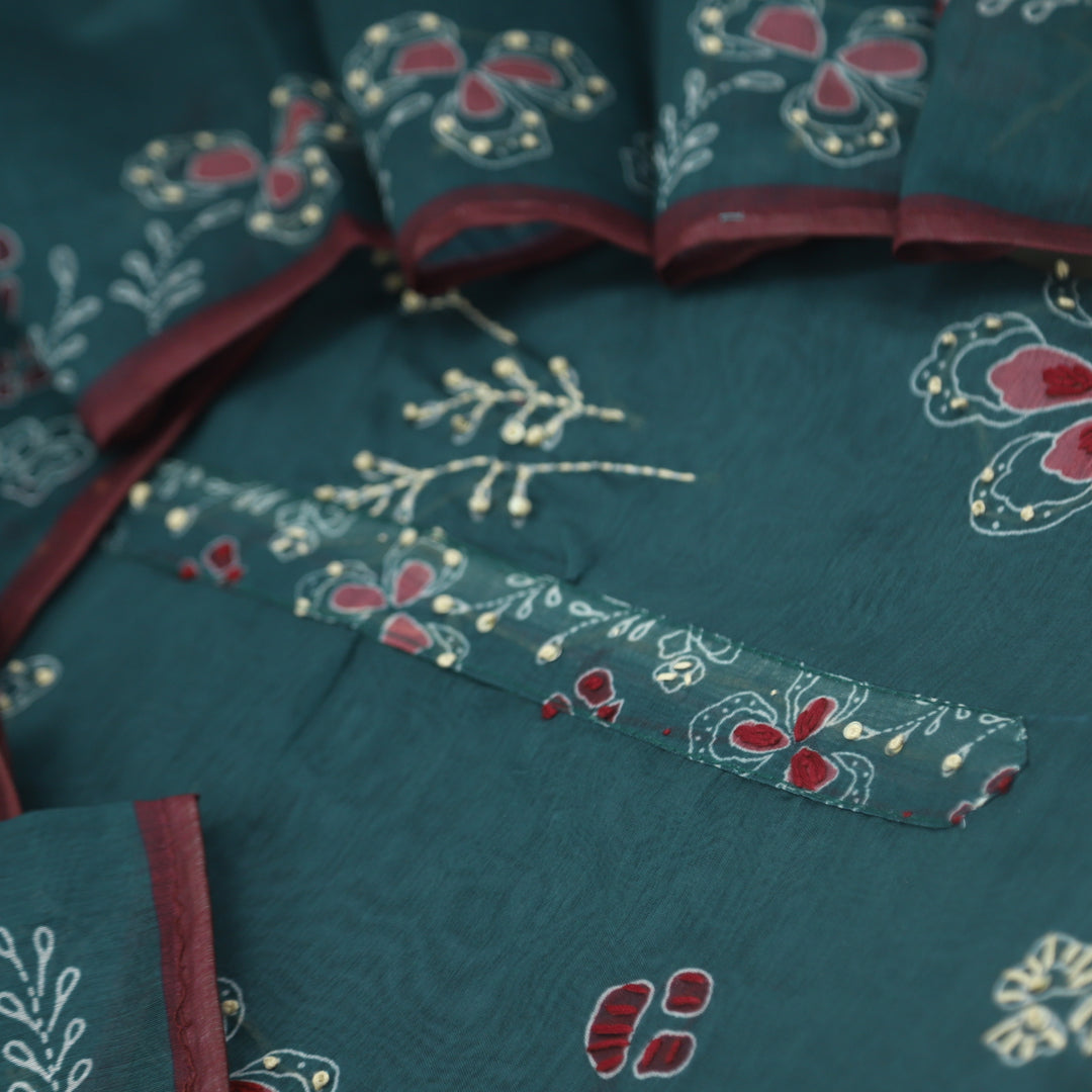 Ehmiyat Sacramento Green Chanderi Top with Kantha Work Chanderi Dupatta