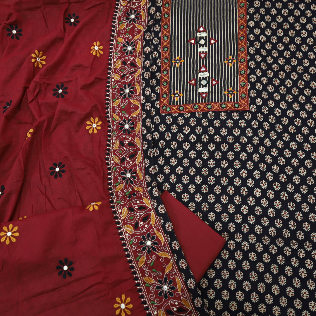 Khairiyat Paint Black Kutch Work Cotton Top With Cotton Dupatta