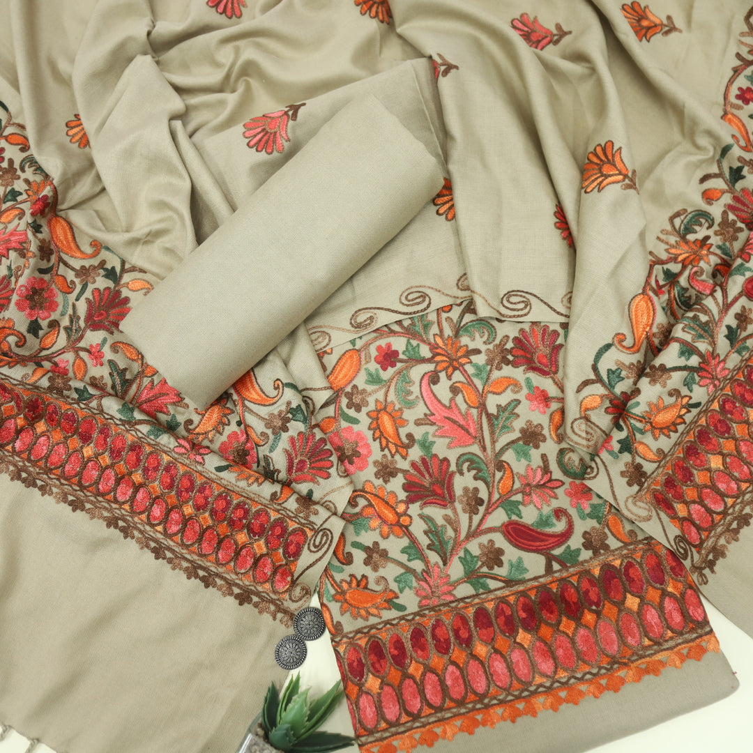 Mulakaat Ivory Beige Kashmiri Embroidery Semi Pashmina Set