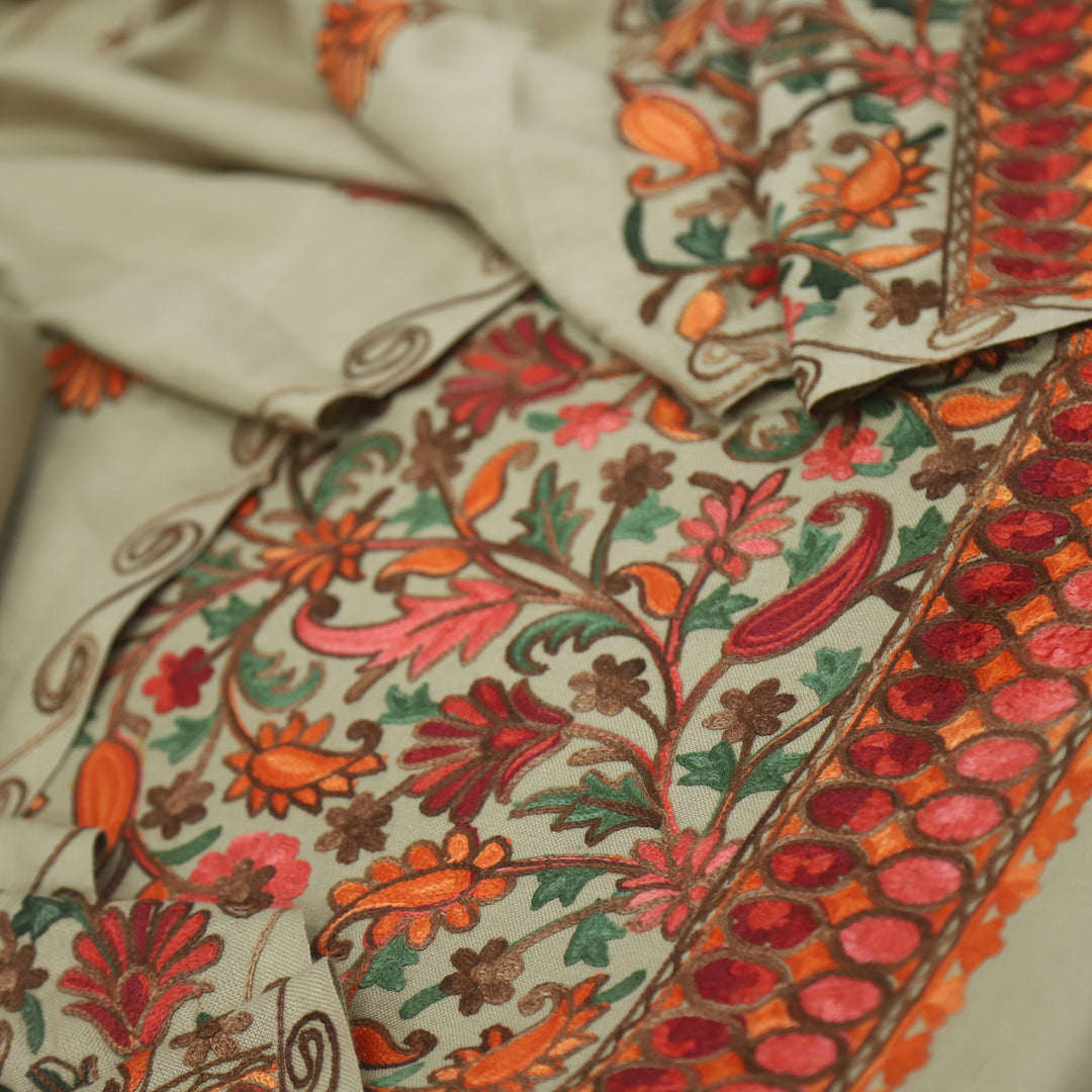 Mulakaat Ivory Beige Kashmiri Embroidery Semi Pashmina Set