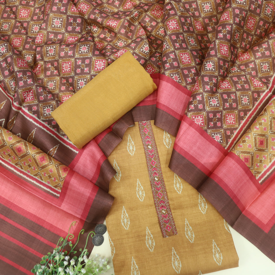 Pardesiya Honey Yellow Digital Printed Lace Neck Work Chanderi Suit Set