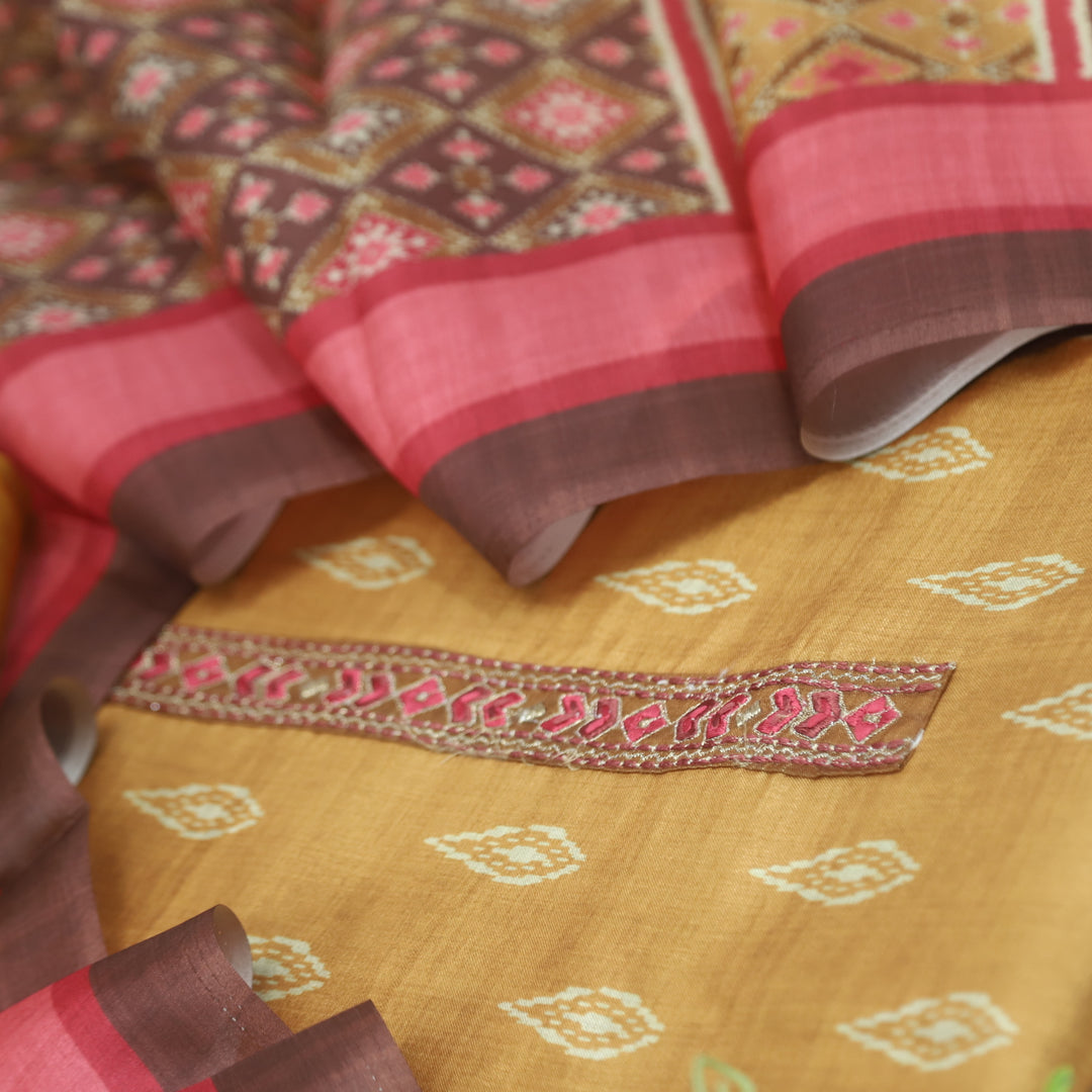 Pardesiya Honey Yellow Digital Printed Lace Neck Work Chanderi Suit Set