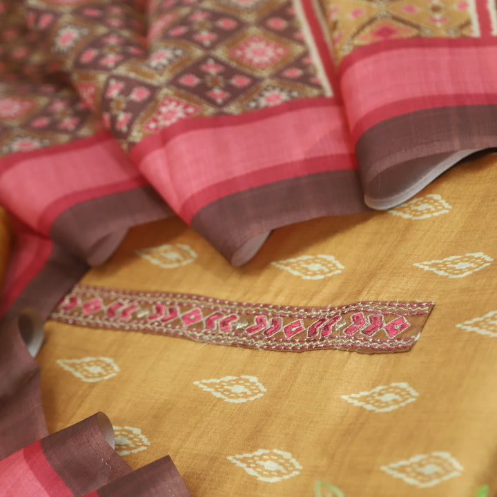 Pardesiya Honey Yellow Digital Printed Lace Neck Work Chanderi Suit Set