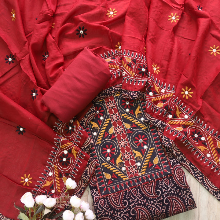 Khairiyat Off Black Kutch Mirror Work Neck Gamthi Cotton Suit Set