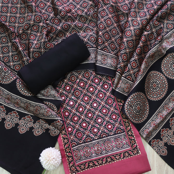 Noor Rouge Pink Glazed Cotton Top and Digital Printed Mashru Dupatta
