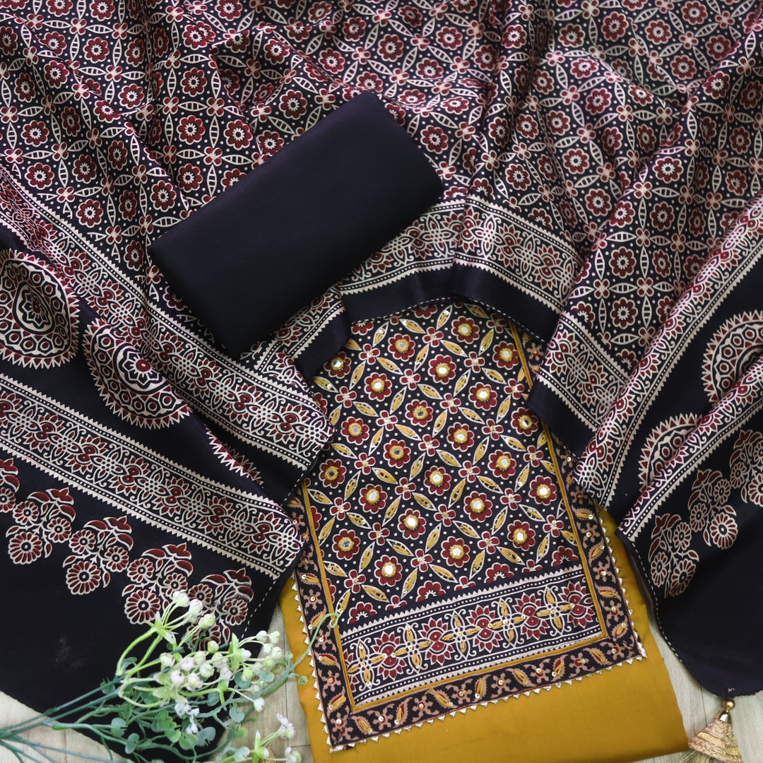 Noor Dijon Yellow Glazed Cotton Top and Digital Printed Mashru Dupatta