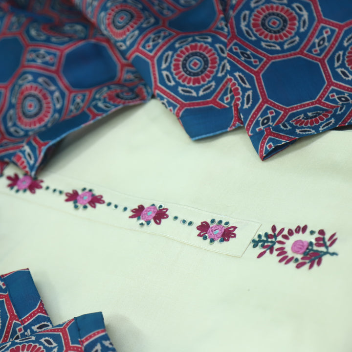 Ehtiyaat Cream with Blue Dupatta Thread with Mirror Work Cotton Silk Suit Set