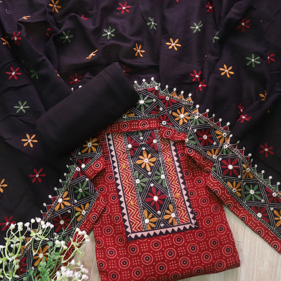 Pardesiya Current Red Kutch Patch Neck Work Cotton Suit Set