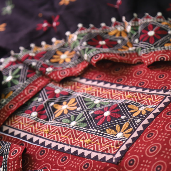 Pardesiya Current Red Kutch Patch Neck Work Cotton Suit Set