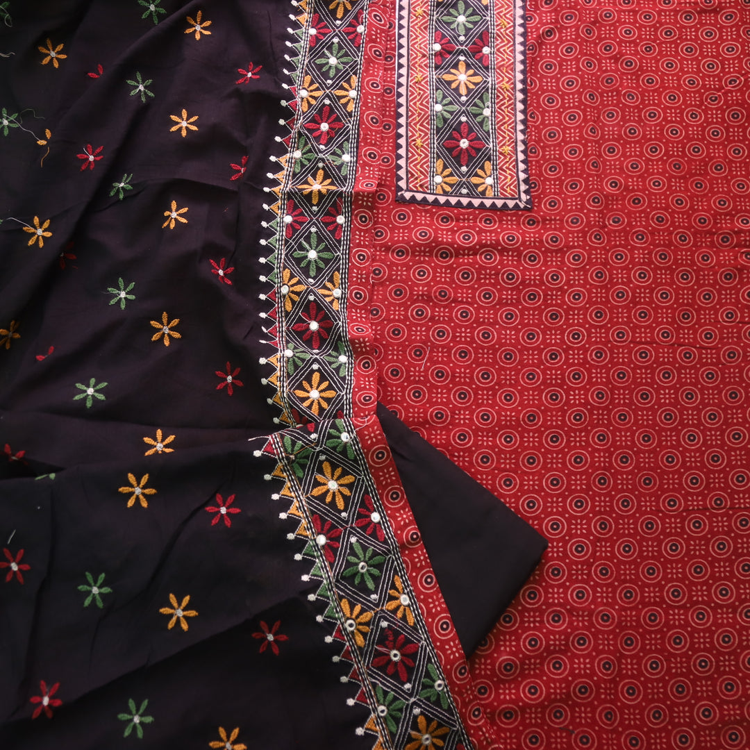 Pardesiya Current Red Kutch Patch Neck Work Cotton Suit Set