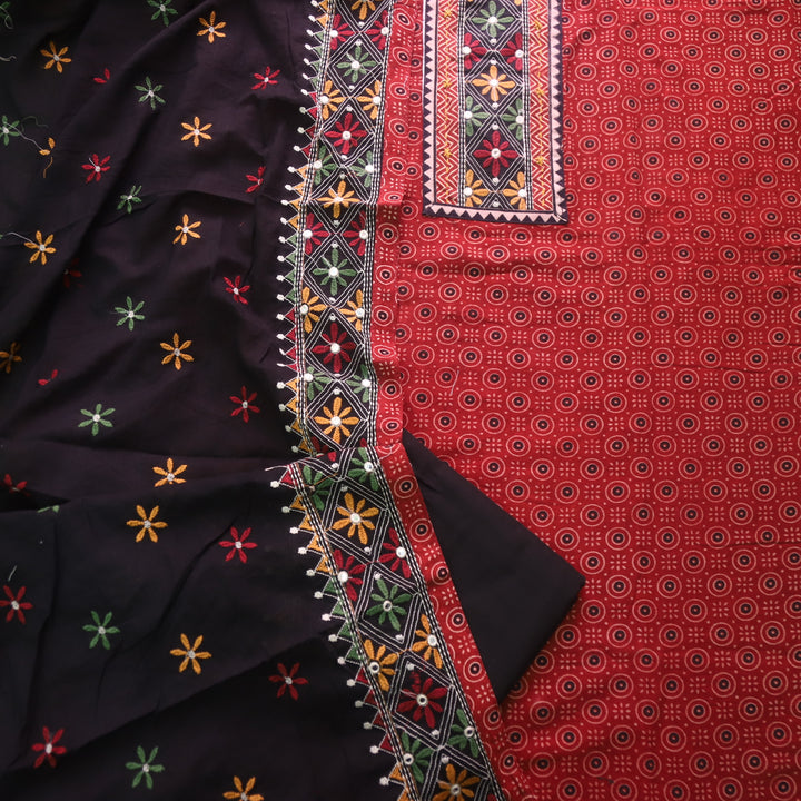 Pardesiya Current Red Kutch Patch Neck Work Cotton Suit Set