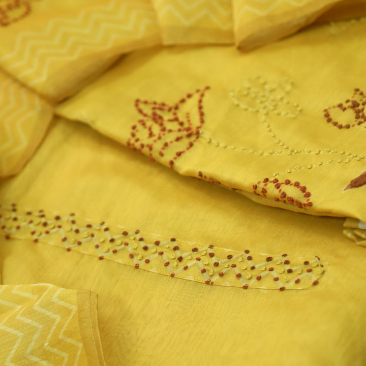 Tarasi Pickle Yellow French Knot Thread Work Chanderi Suit Set