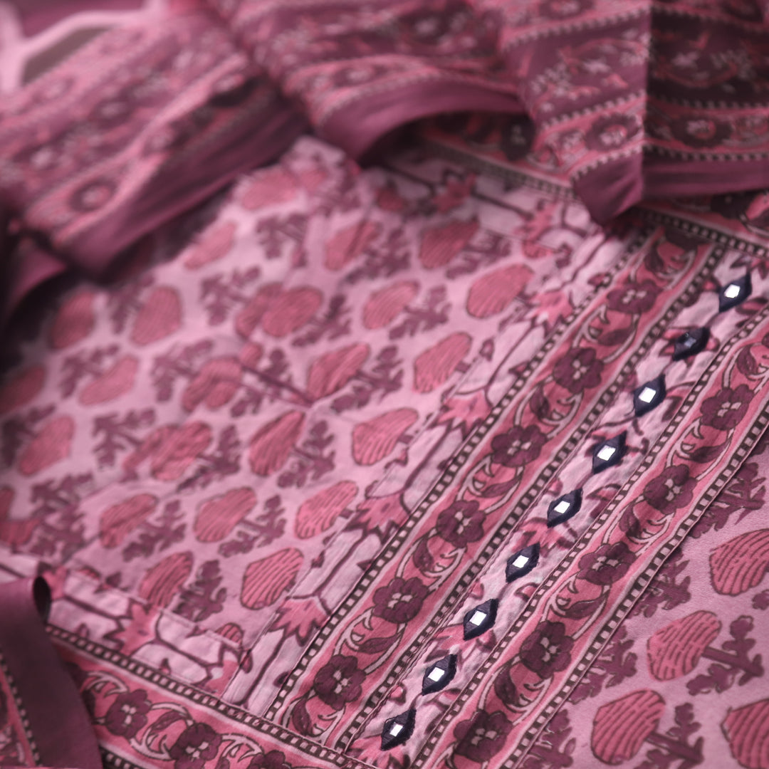 Rivva Mauve Pink Mirror in Round Neck Ajrak Printed Cotton Suit Set