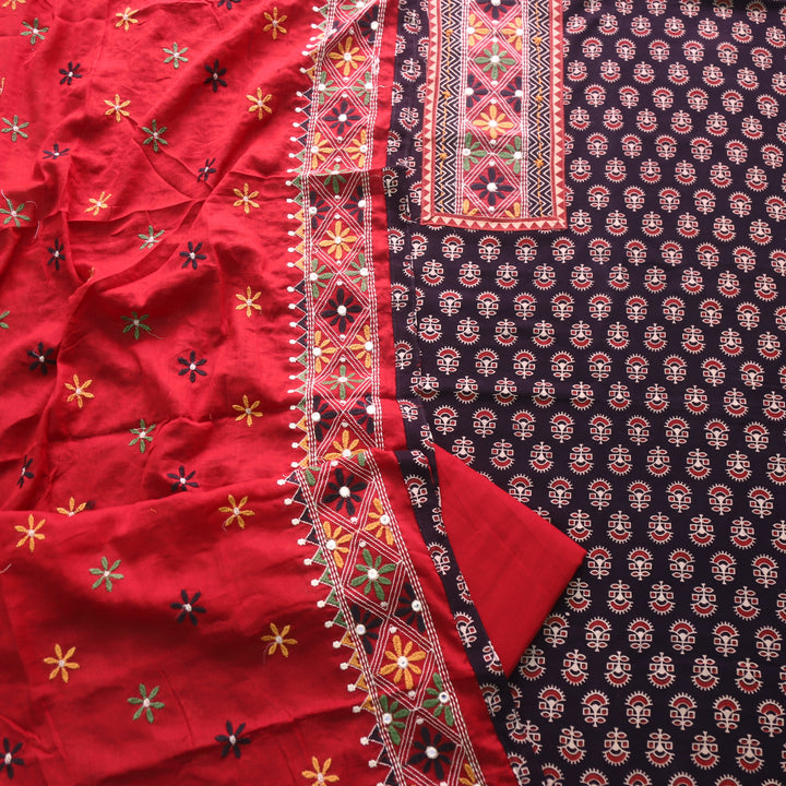 Pardesiya Coil Black Kutch Patch Neck Work Cotton Suit Set