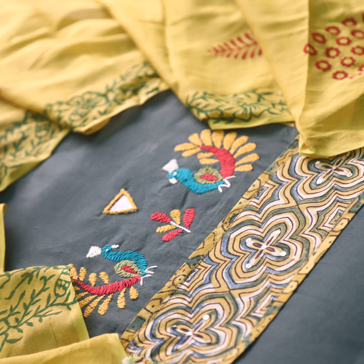 Kakaswi Sacramneto Green Mirror with Thread  Work Cotton Suit Set