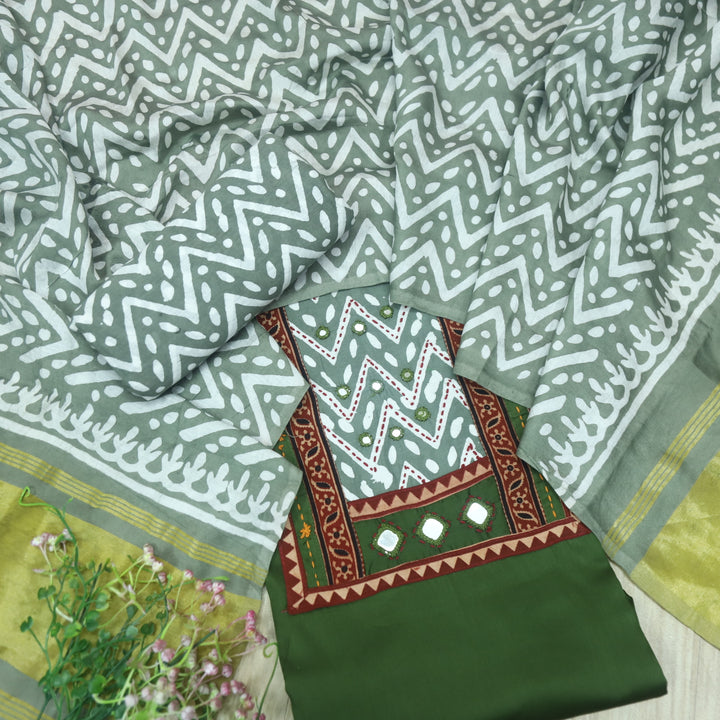 Nigahein Grass Green Mirror Patch Neck Work Glazed Cotton Suit Set