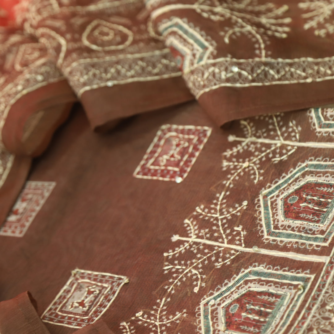 Dua Powder Brown Digital Print with Kantha Work Chanderi Suit Set