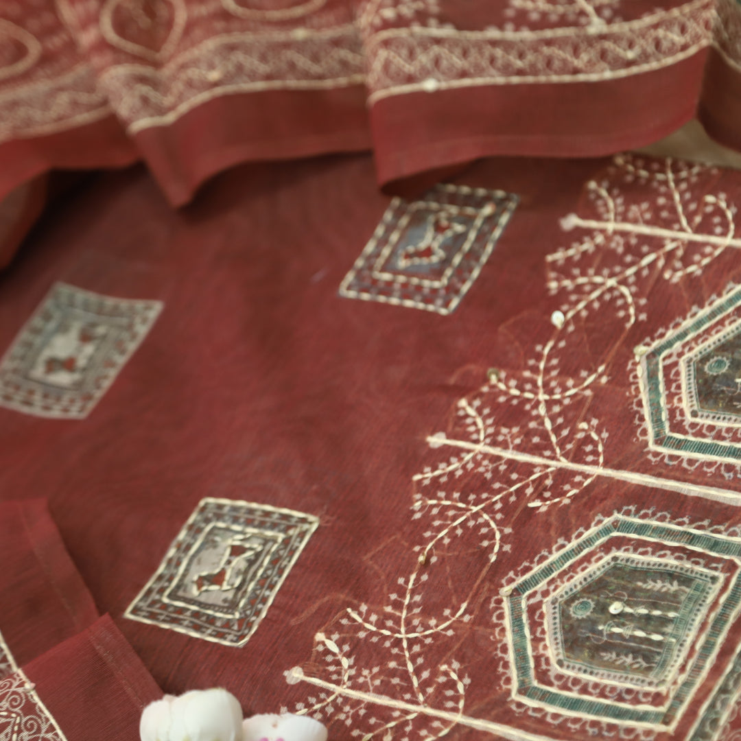 Dua Barn Maroon Digital Print with Kantha Work Chanderi Suit Set