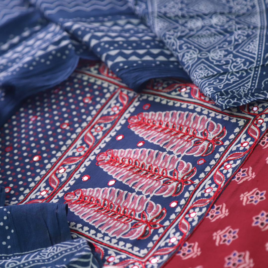 Sanak Apple Red Mirror Work Neck Ajrak Printed Cotton Suit Set D1