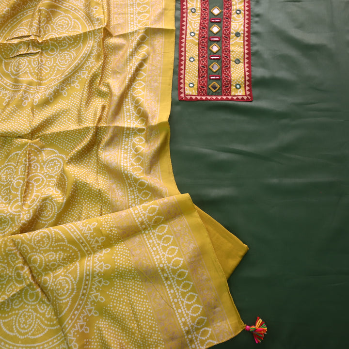 Farnaz Seaweed Green Mirror Work Patch Neck Jam Cotton Suit Set