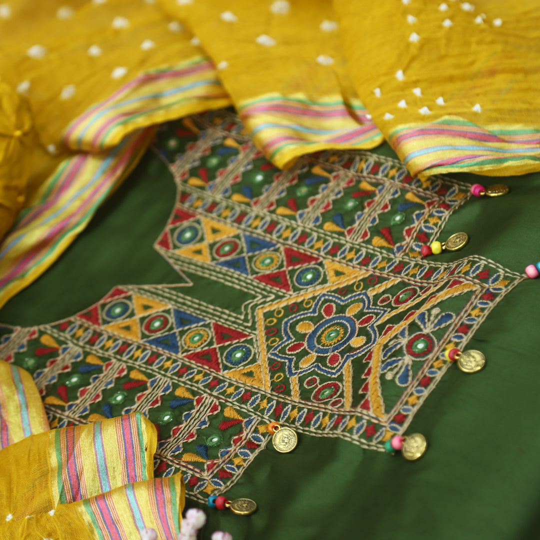 Hairat Grass Green Thread Embroidered Neck Work Jam Cotton Suit Set