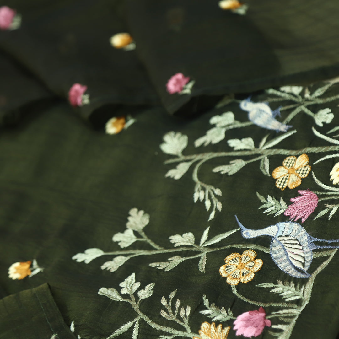 Hairat Sac. Green Bird Thread Embroidered Hem Crush Tissue Silk Suit Set D2