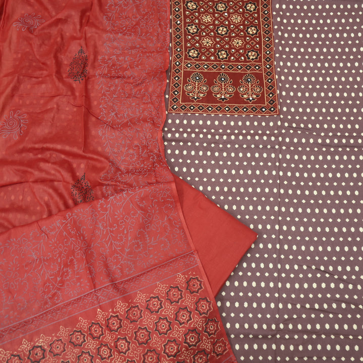 रुबानी Onion Purple Ajrak Patch Neck Work Printed Cotton Suit Set