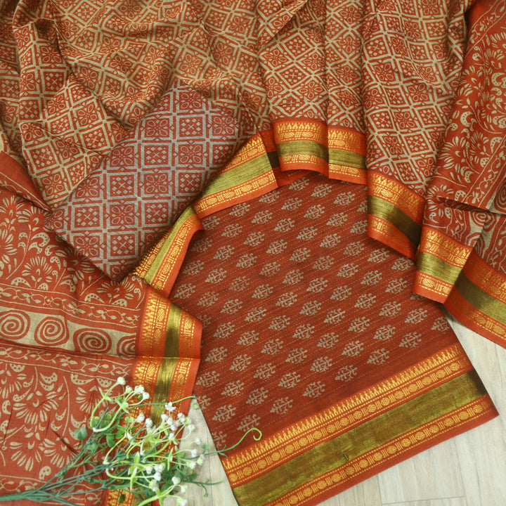 इश्कखुमारी Rust Orange Printed Work With Mangalgiri Hem Cotton Set