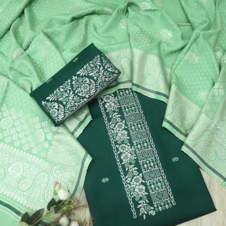 तिलक  Sacramento Green Zari Weaved Neck Semi Pashmina Winter Set